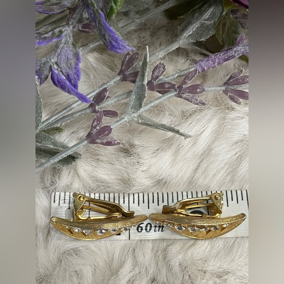 Stunning Vintage Set of Brooch and Earrings - Picture 4 of 7